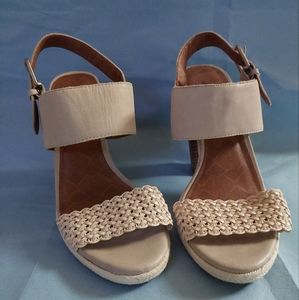 Lucky Brand Woman Sandals|Size 10